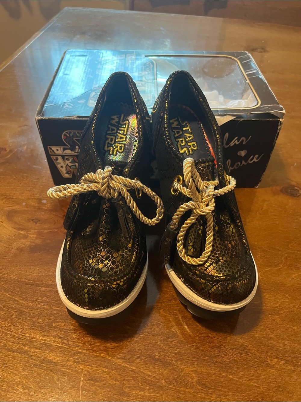 Irregular Choice Star Wars “Skywalker”Black/Bronze platform booties